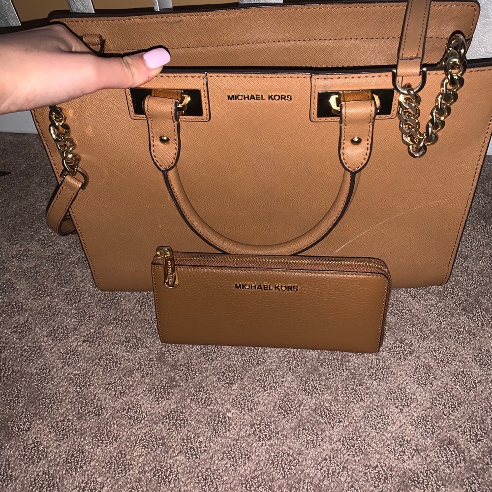 Michael kors satchel/crossbody  and wallet